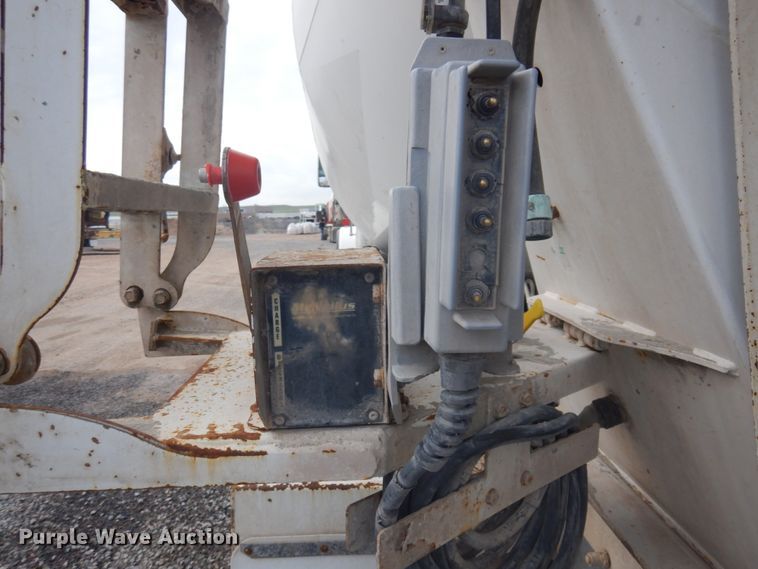 image for item KA9028 2007 Kenworth W900  ready mix