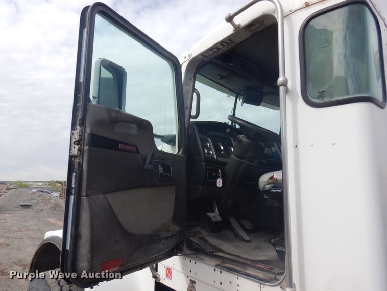 image for item KA9028 2007 Kenworth W900  ready mix