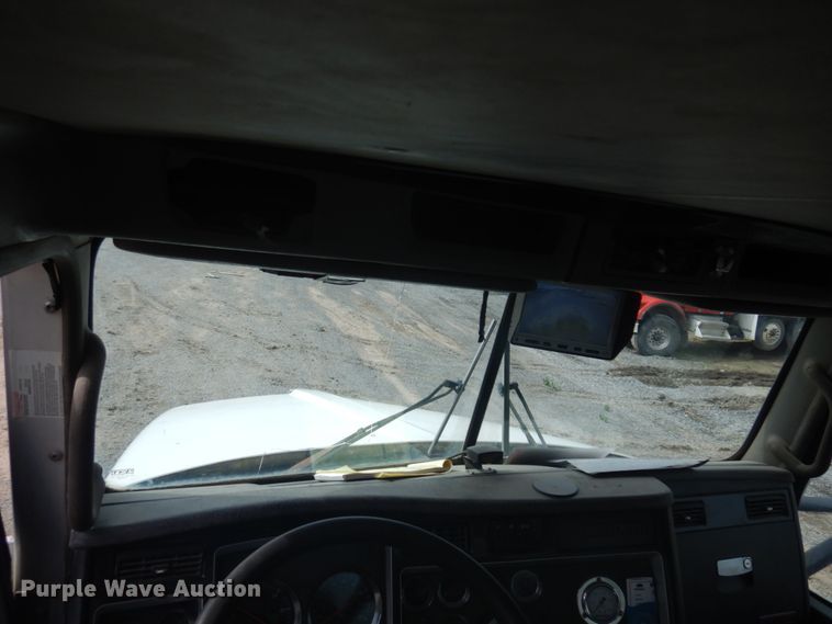 image for item KA9028 2007 Kenworth W900  ready mix