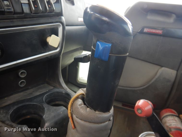 image for item KA9028 2007 Kenworth W900  ready mix