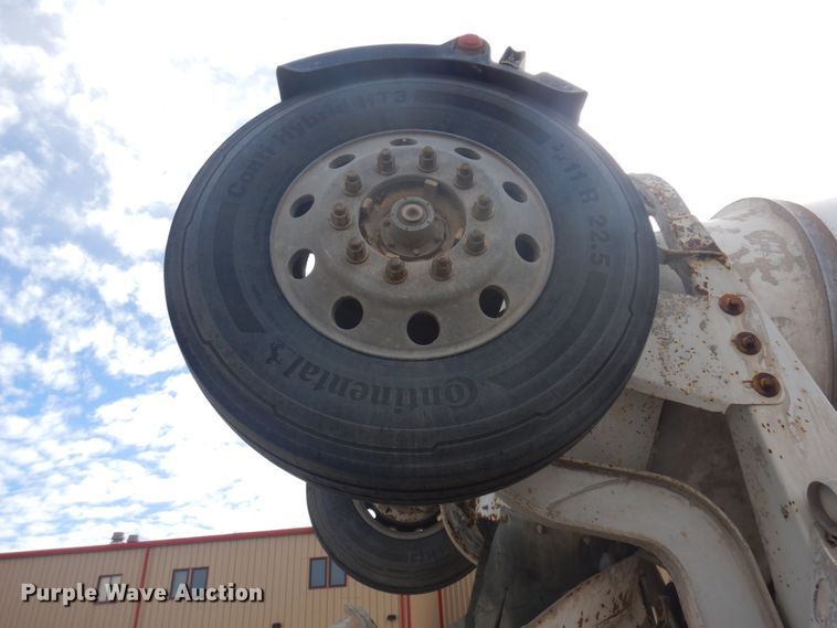 image for item KA9028 2007 Kenworth W900  ready mix