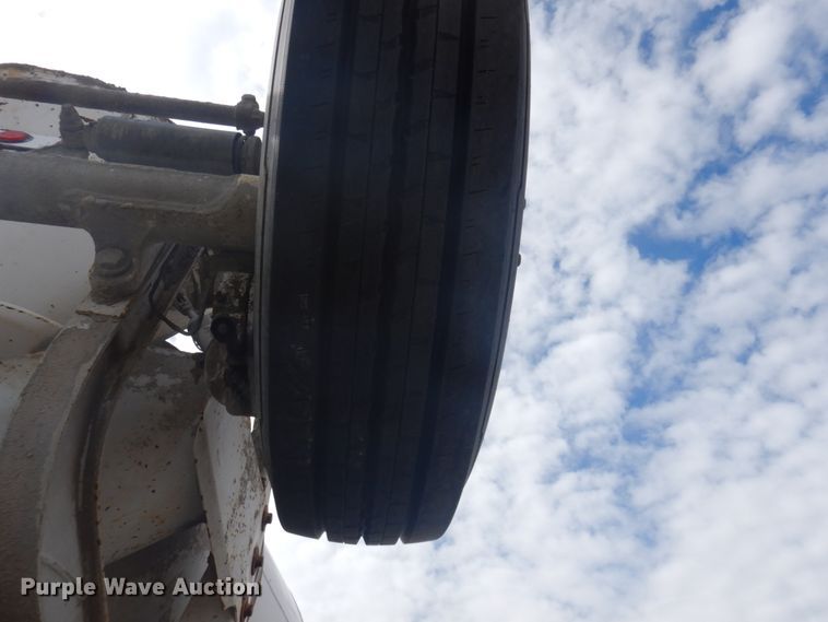 image for item KA9028 2007 Kenworth W900  ready mix