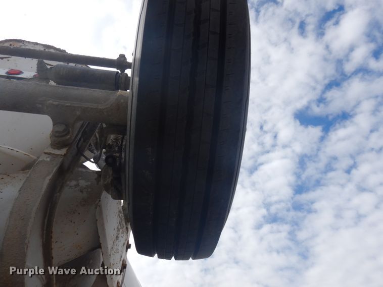 image for item KA9028 2007 Kenworth W900  ready mix