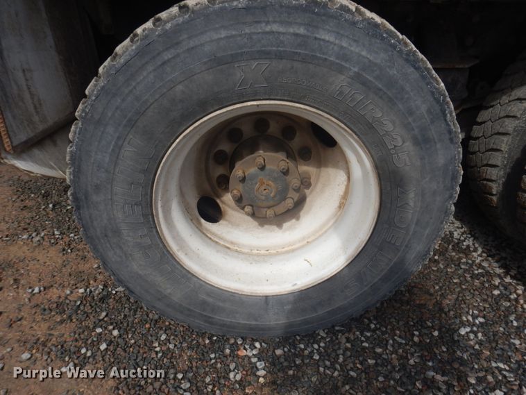 image for item KA9028 2007 Kenworth W900  ready mix