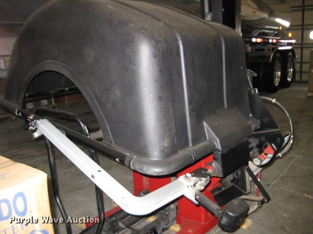 image for item DF4704 2015 Hunter GSP9600HD  wheel balancer