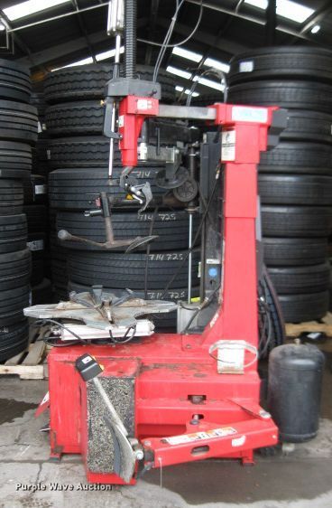 image for item DF4705 2015 Hunter TCX57  rim clamp tire machine