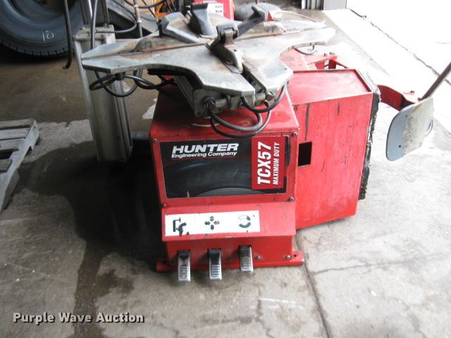 image for item DF4705 2015 Hunter TCX57  rim clamp tire machine