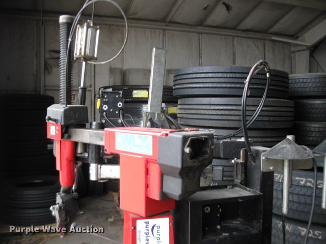 image for item DF4705 2015 Hunter TCX57  rim clamp tire machine