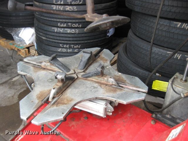 image for item DF4705 2015 Hunter TCX57  rim clamp tire machine