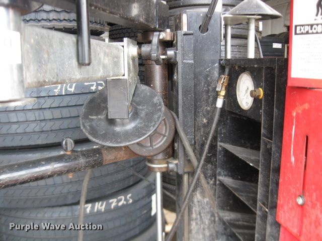 image for item DF4705 2015 Hunter TCX57  rim clamp tire machine