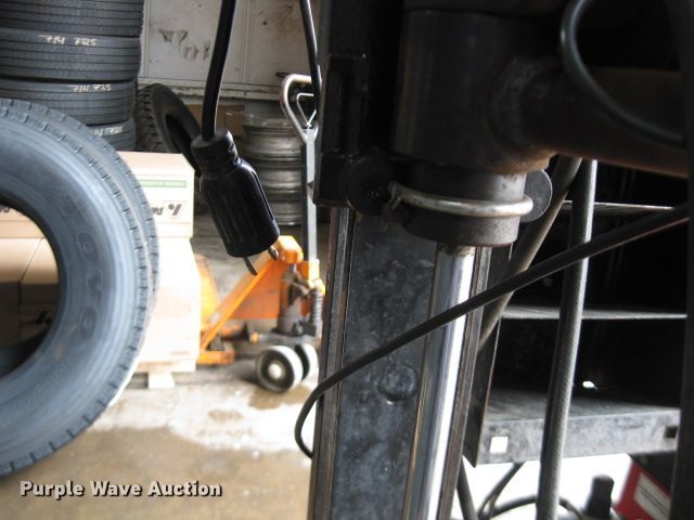 image for item DF4705 2015 Hunter TCX57  rim clamp tire machine