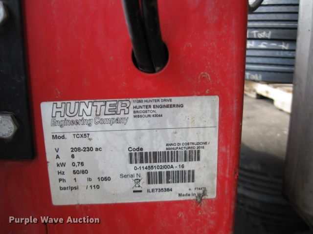 image for item DF4705 2015 Hunter TCX57  rim clamp tire machine