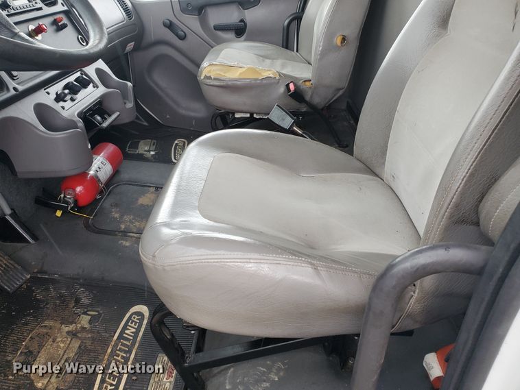 image for item DI5162 2008 Freightliner M2 106  box truck