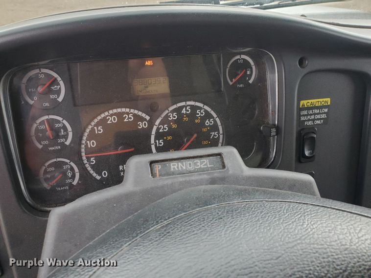 image for item DI5162 2008 Freightliner M2 106  box truck