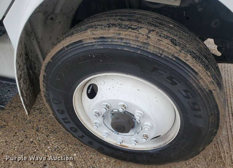 image for item DI5162 2008 Freightliner M2 106  box truck