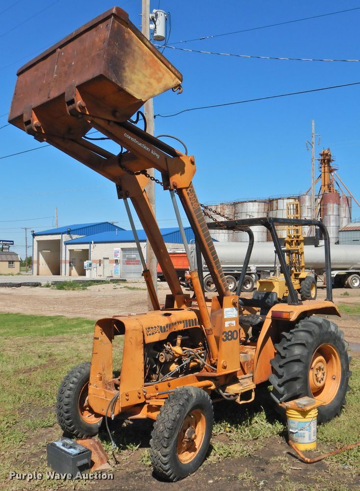 image for item DJ5002 1975 Case 380LL  tractor