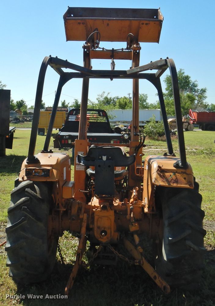 image for item DJ5002 1975 Case 380LL  tractor