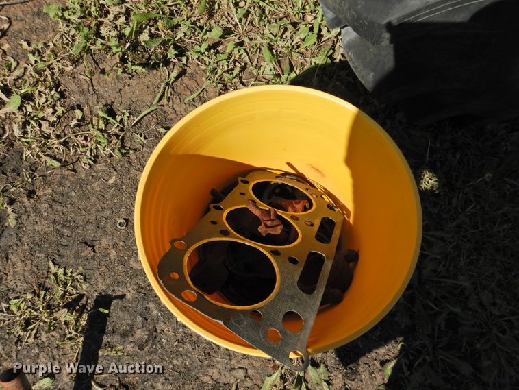 image for item DJ5002 1975 Case 380LL  tractor