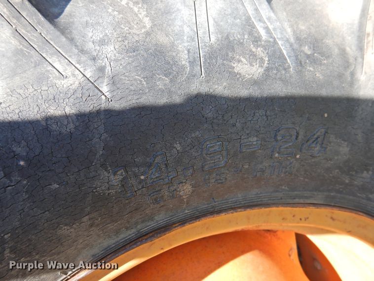 image for item DJ5002 1975 Case 380LL  tractor