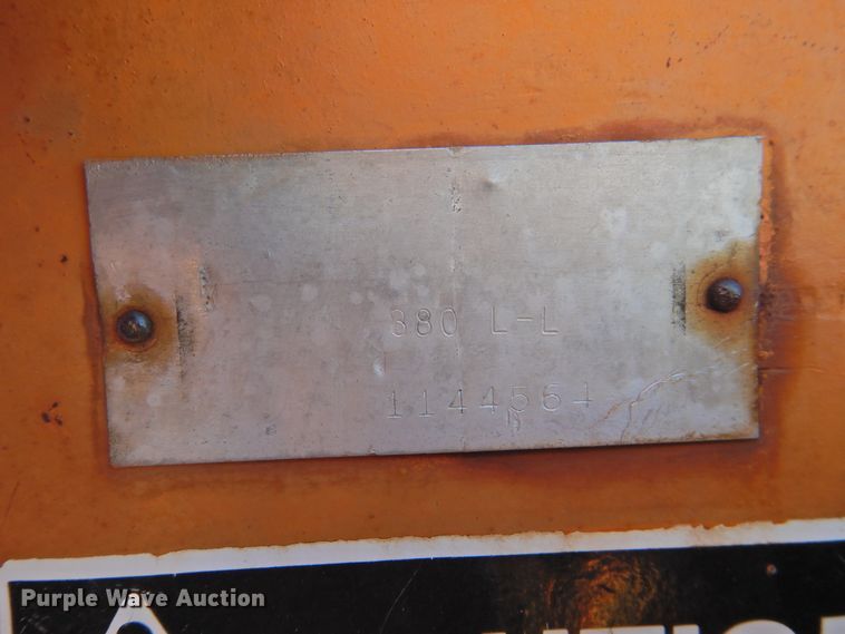 image for item DJ5002 1975 Case 380LL  tractor