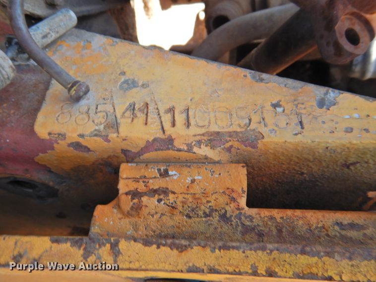 image for item DJ5002 1975 Case 380LL  tractor