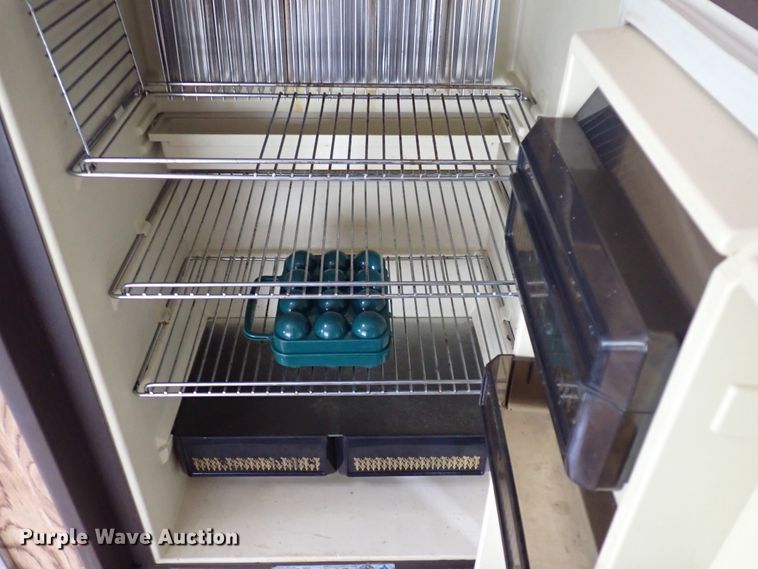 image for item DJ5737 1988 Ex-Cel  camper