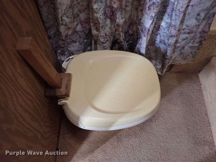 image for item DJ5737 1988 Ex-Cel  camper