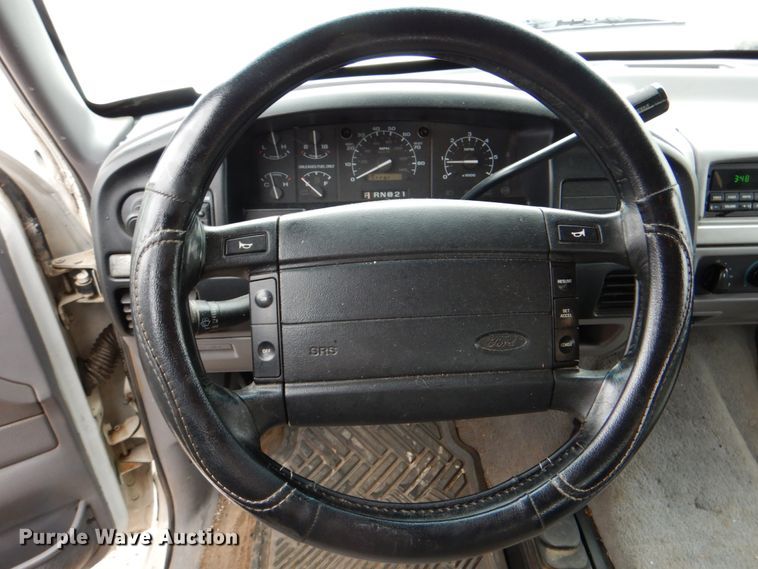 image for item DK5681 1995 Ford Bronco XLT  SUV