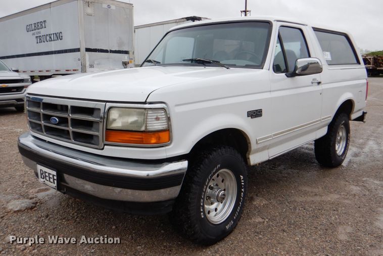 image for item DK5682 1995 Ford Bronco XLT  SUV