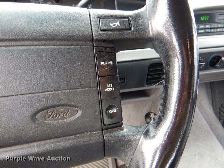 image for item DK5682 1995 Ford Bronco XLT  SUV