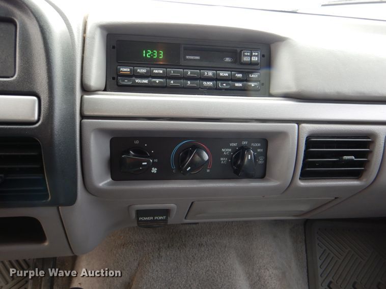 image for item DK5682 1995 Ford Bronco XLT  SUV