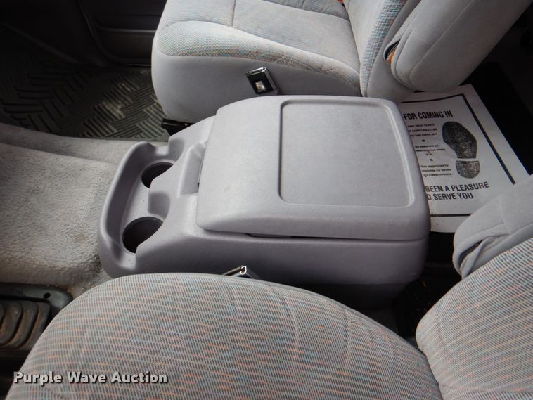 image for item DK5682 1995 Ford Bronco XLT  SUV