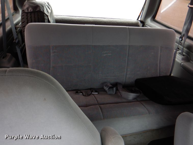 image for item DK5682 1995 Ford Bronco XLT  SUV