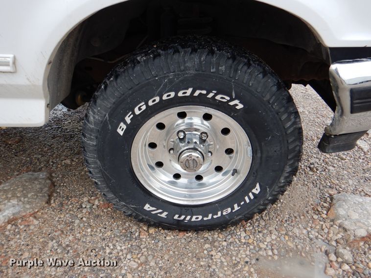 image for item DK5682 1995 Ford Bronco XLT  SUV