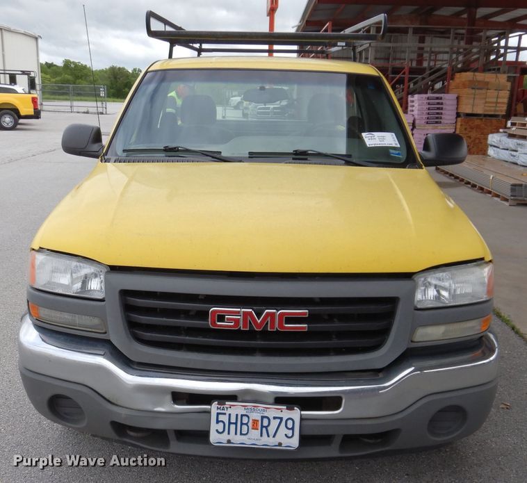 image for item DL5737 2007 GMC Sierra 1500  pickup truck