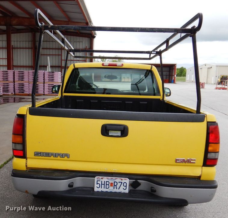 image for item DL5737 2007 GMC Sierra 1500  pickup truck