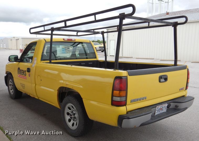 image for item DL5737 2007 GMC Sierra 1500  pickup truck