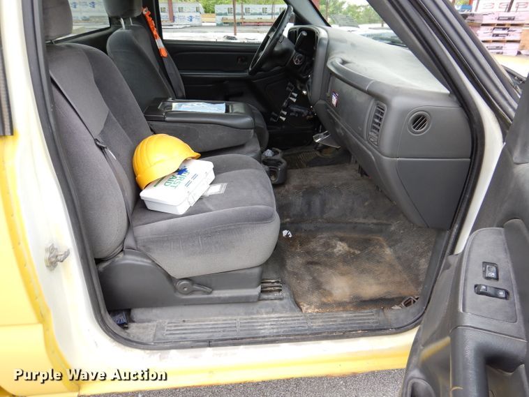 image for item DL5737 2007 GMC Sierra 1500  pickup truck