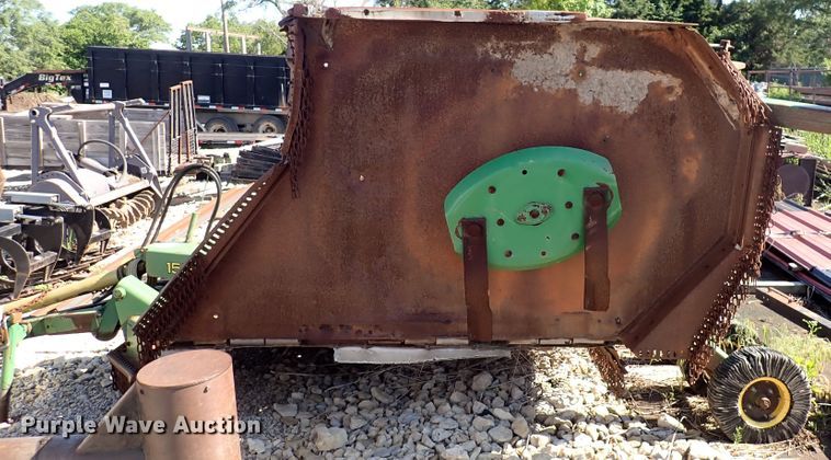 image for item DL7523 John Deere 1518  batwing rotary mower
