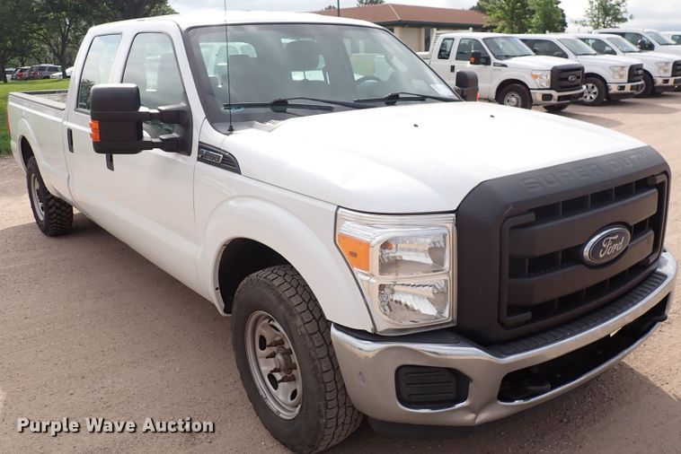 image for item DL7561 2016 Ford F250 Super Duty  Crew Cab pickup truck