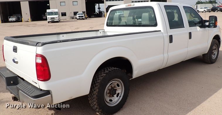 image for item DL7561 2016 Ford F250 Super Duty  Crew Cab pickup truck