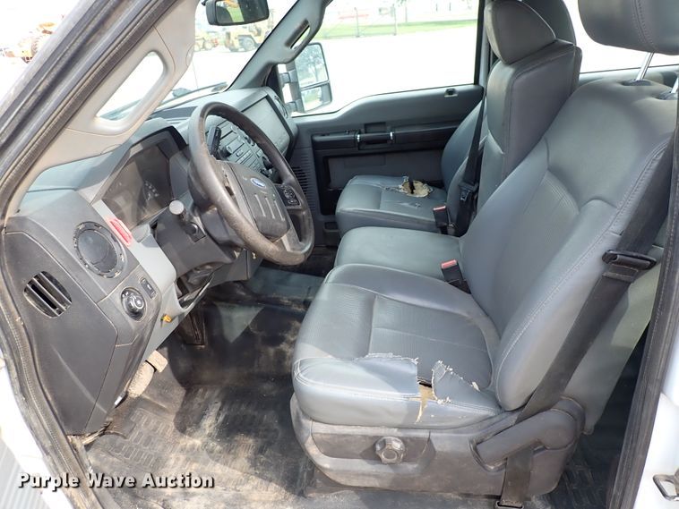 image for item DL7561 2016 Ford F250 Super Duty  Crew Cab pickup truck