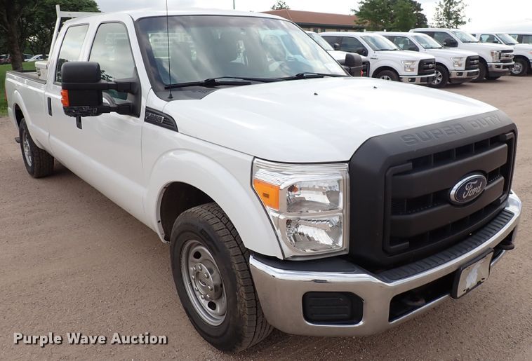 image for item DL7562 2016 Ford F250 Super Duty  Crew Cab pickup truck