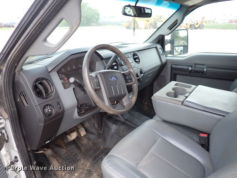 image for item DL7562 2016 Ford F250 Super Duty  Crew Cab pickup truck