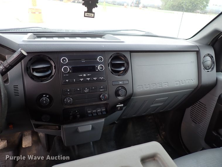 image for item DL7562 2016 Ford F250 Super Duty  Crew Cab pickup truck