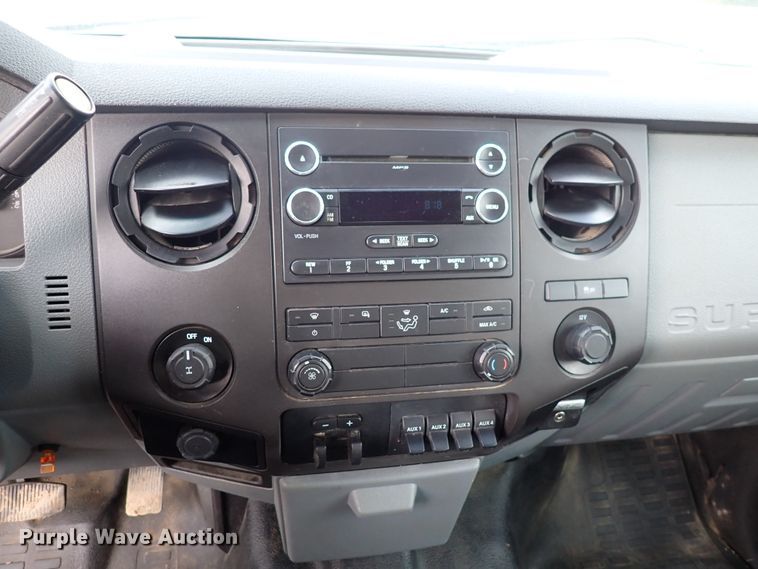 image for item DL7562 2016 Ford F250 Super Duty  Crew Cab pickup truck