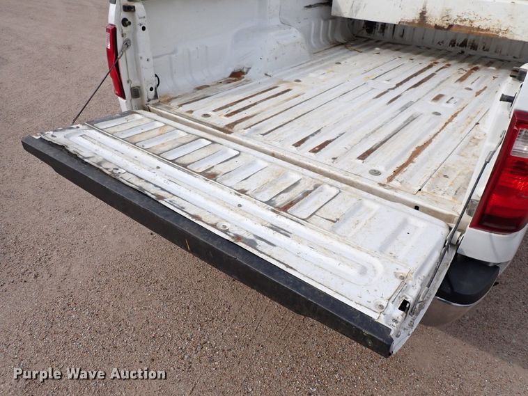 image for item DL7562 2016 Ford F250 Super Duty  Crew Cab pickup truck