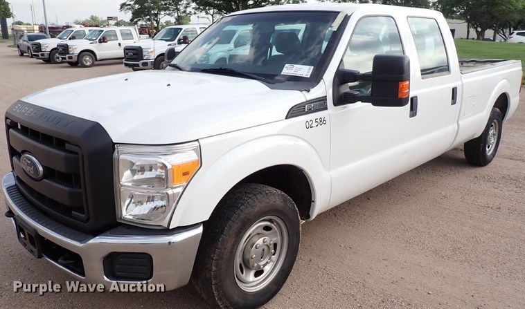 image for item DL7563 2016 Ford F250 Super Duty  Crew Cab pickup truck