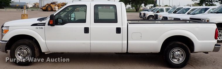 image for item DL7563 2016 Ford F250 Super Duty  Crew Cab pickup truck