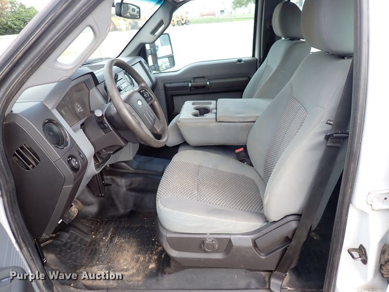 image for item DL7563 2016 Ford F250 Super Duty  Crew Cab pickup truck